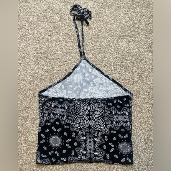 Paisley print halter top - Picture 2 of 2